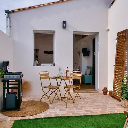 Studio Avec Terrasse A 250 Metres Du Port Rivedoux-Plage Dış mekan fotoğraf
